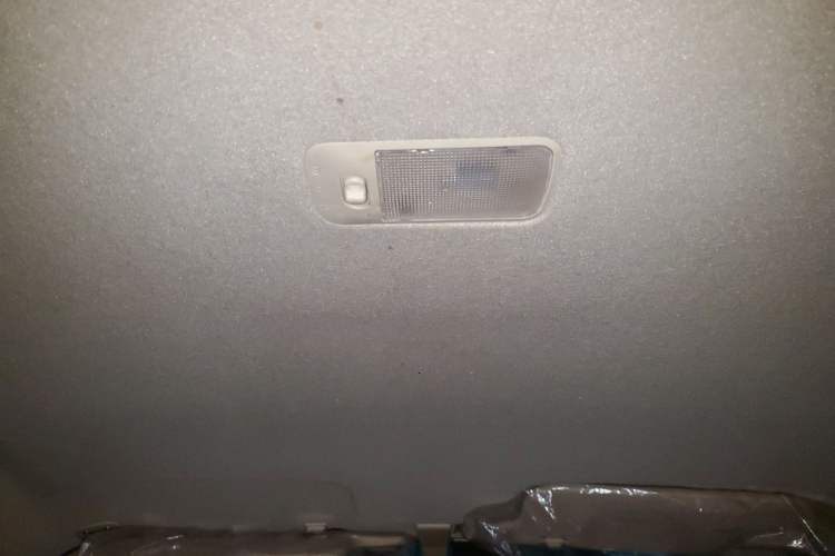 Used BYD F3 2015 Energy-Efficient Model 1.5L Manual Comfort Edition Headliner