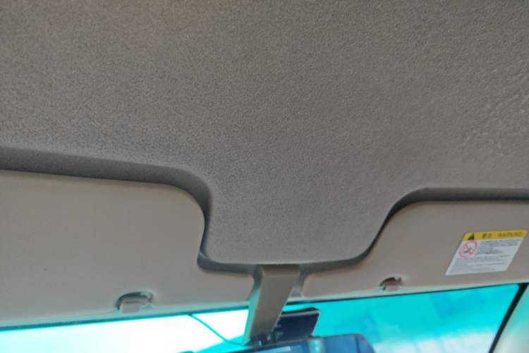 Used BYD F3 2015 Energy-Saving Edition 1.5L Manual Luxury Model Headliner