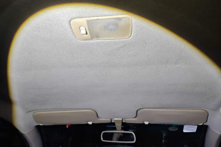 Used BYD F3 2015 Energy-Efficient Model 1.5L Manual Comfort Edition Headliner