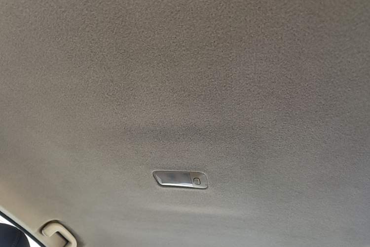 Used BYD F3 2015 Energy-Saving Edition 1.5L Manual Luxury Model Headliner