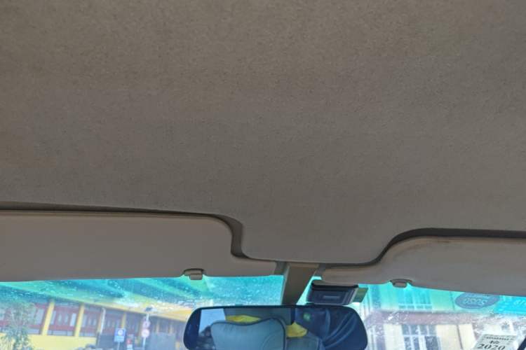 Used BYD F3 2015 Energy-Saving Edition 1.5L Manual Luxury Model Headliner