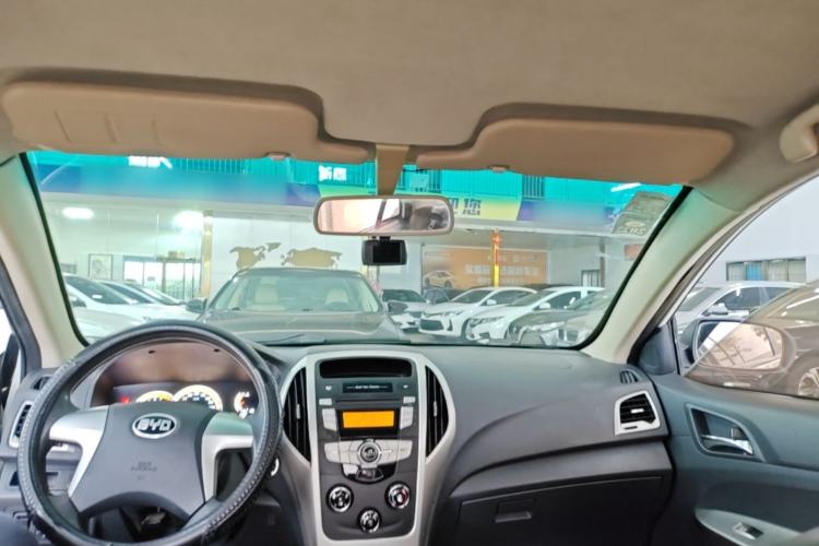 Used BYD F3 2015 Energy-Saving Edition 1.5L Manual Luxury Model Headliner