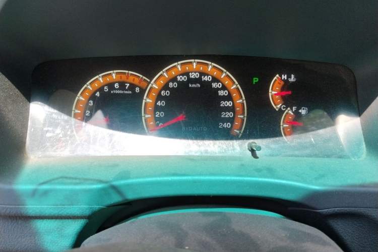 Used BYD F3 2015 Energy-Saving Edition 1.5L Automatic Luxury Model Instrument Cluster