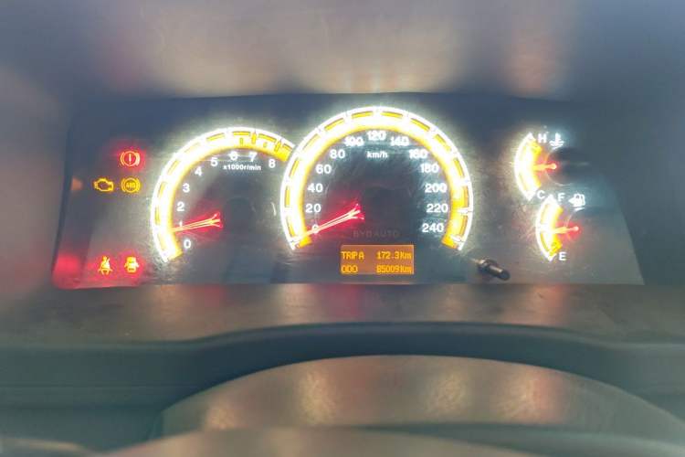 Used BYD F3 2015 Energy-Saving Edition 1.5L Manual Luxury Model Instrument Cluster