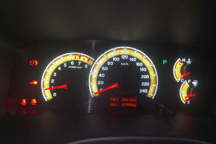 Used BYD F3 2015 Energy-Saving Edition 1.5L Automatic Luxury Model Instrument Cluster