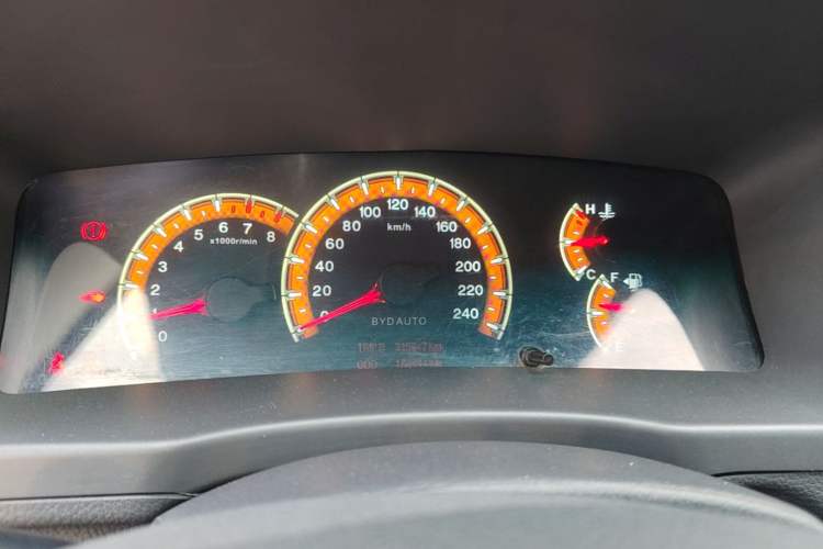 Used BYD F3 2015 Energy-Saving Edition 1.5L Manual Luxury Model Instrument Cluster