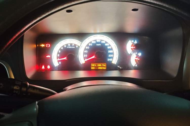 Used BYD F3 2015 Energy-Saving Edition 1.5L Manual Luxury Model Instrument Cluster