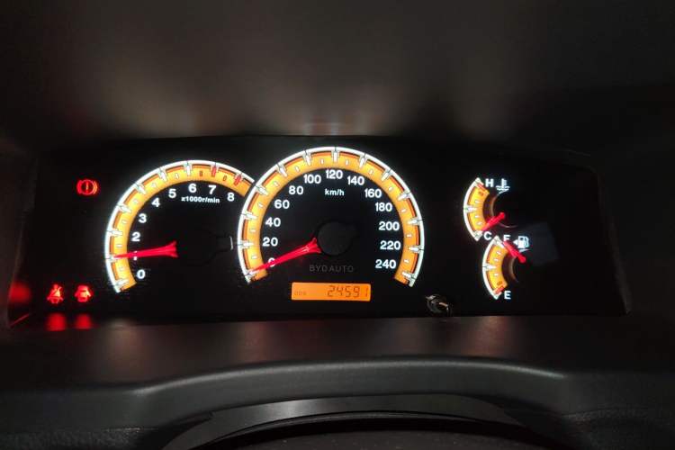 Used BYD F3 2015 Energy-Saving Edition 1.5L Manual Luxury Model Instrument Cluster