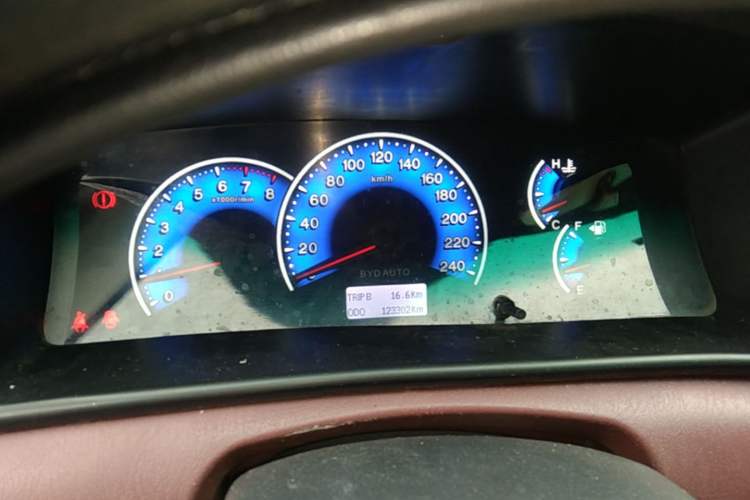 Used BYD F3 2015 Energy-Efficient Model 1.5L Manual Comfort Edition Instrument Cluster