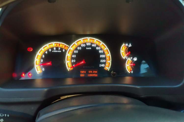 Used BYD F3 2015 Energy-Saving Edition 1.5L Manual Luxury Model Instrument Cluster