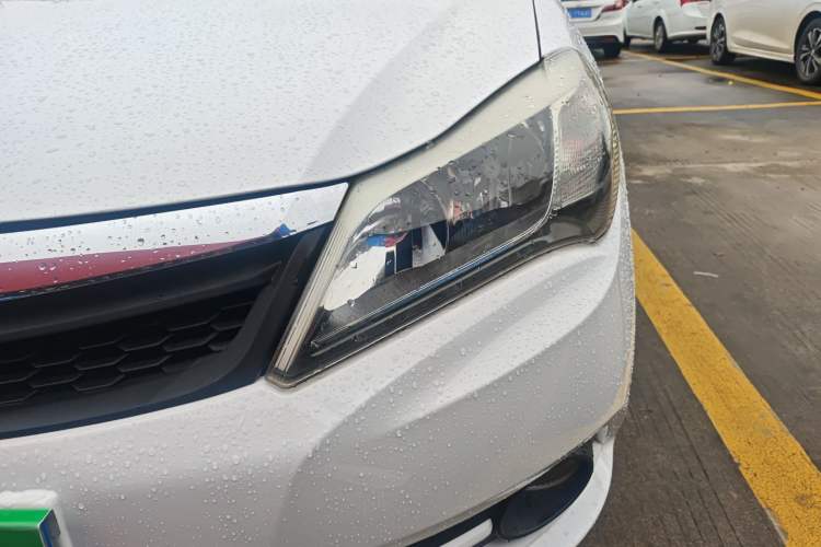 Used BYD F3 2015 Energy-Efficient Model 1.5L Manual Comfort Edition Left Front Headlight
