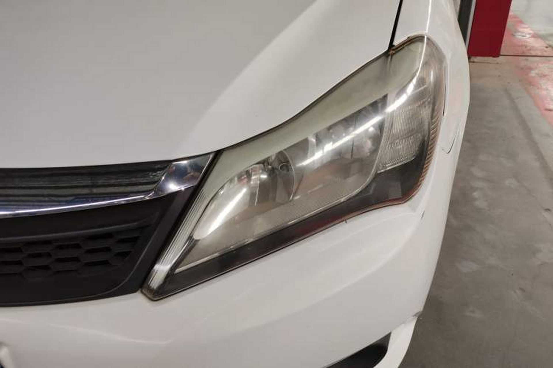 Used BYD F3 2015 Energy-Saving Edition 1.5L Automatic Luxury Model Left Front Headlight