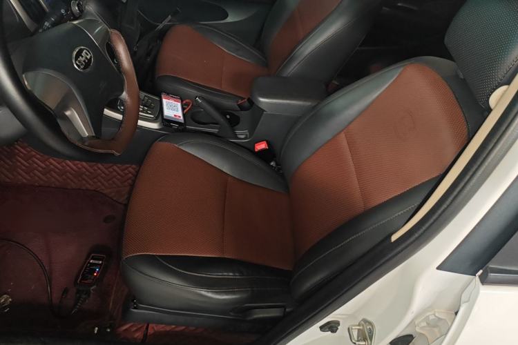 Used BYD F3 2015 Energy-Saving Edition 1.5L Automatic Luxury Model Left Front Seat