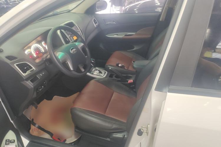 Used BYD F3 2015 Energy-Saving Edition 1.5L Automatic Luxury Model Left Front Seat