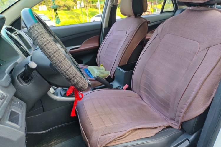 Used BYD F3 2015 Energy-Saving Edition 1.5L Manual Luxury Model Left Front Seat