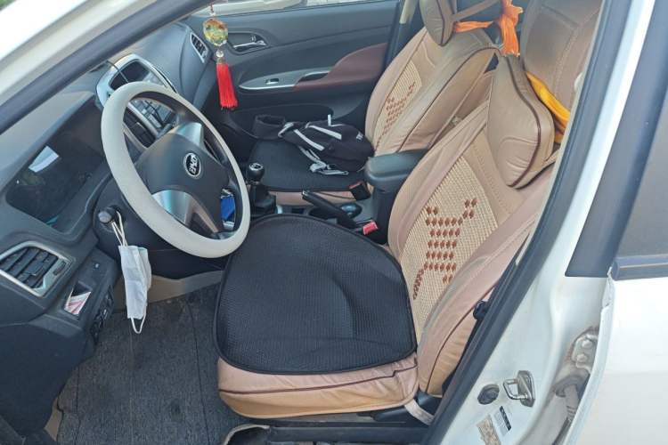 Used BYD F3 2015 Energy-Saving Edition 1.5L Manual Luxury Model Left Front Seat