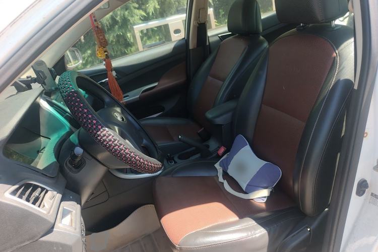 Used BYD F3 2015 Energy-Saving Edition 1.5L Manual Luxury Model Left Front Seat