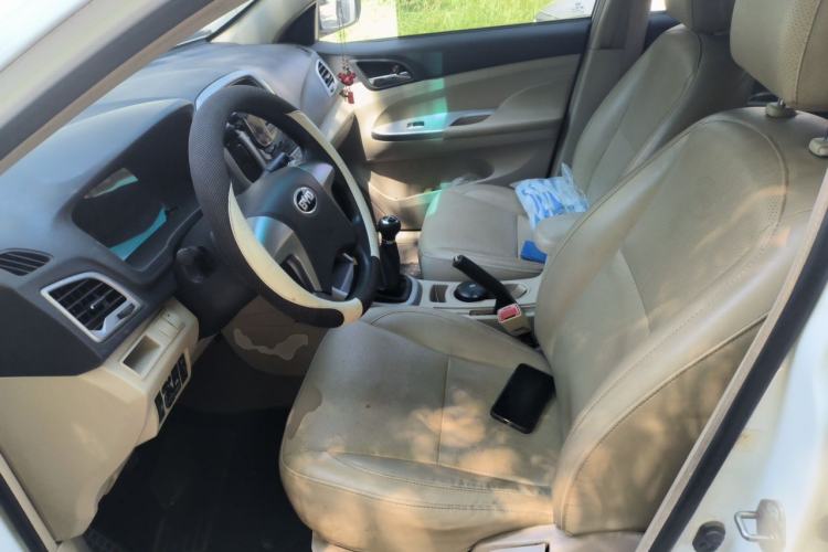 Used BYD F3 2015 Energy-Saving Edition 1.5L Manual Luxury Model Left Front Seat