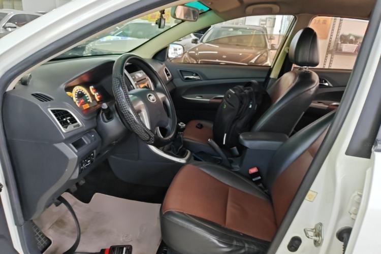 Used BYD F3 2015 Energy-Saving Edition 1.5L Manual Luxury Model Left Front Seat