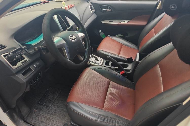 Used BYD F3 2015 Energy-Saving Edition 1.5L Automatic Luxury Model Left Front Seat