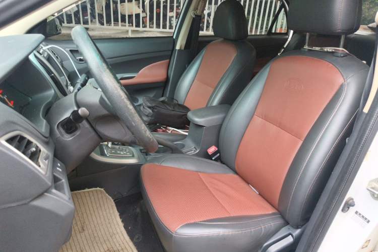 Used BYD F3 2015 Energy-Saving Edition 1.5L Automatic Prestige Model Left Front Seat