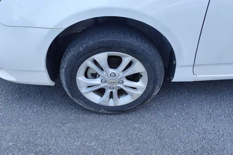 Used BYD F3 2015 Energy-Saving Edition 1.5L Manual Luxury Model Left Front Wheel Hub