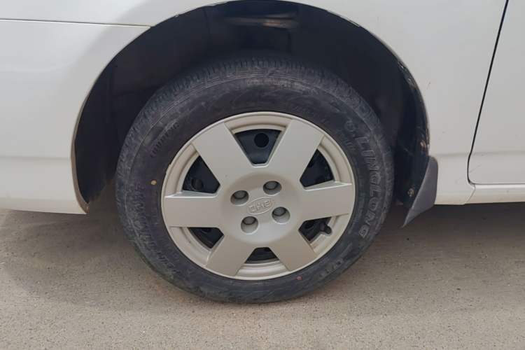 Used BYD F3 2015 Energy-Efficient Model 1.5L Manual Comfort Edition Left Front Wheel Hub
