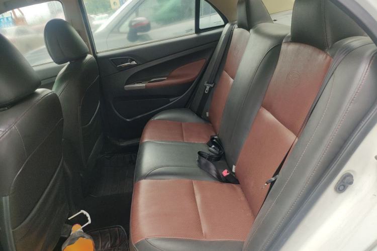 Used BYD F3 2015 Energy-Saving Edition 1.5L Manual Luxury Model Left Rear Seat
