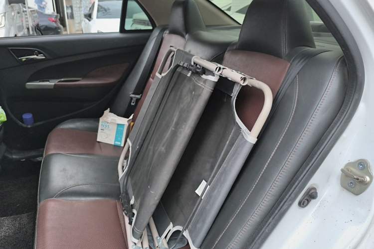 Used BYD F3 2015 Energy-Efficient Model 1.5L Manual Comfort Edition Left Rear Seat