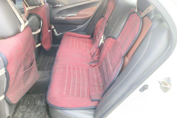 Used BYD F3 2015 Energy-Efficient Model 1.5L Manual Comfort Edition Left Rear Seat