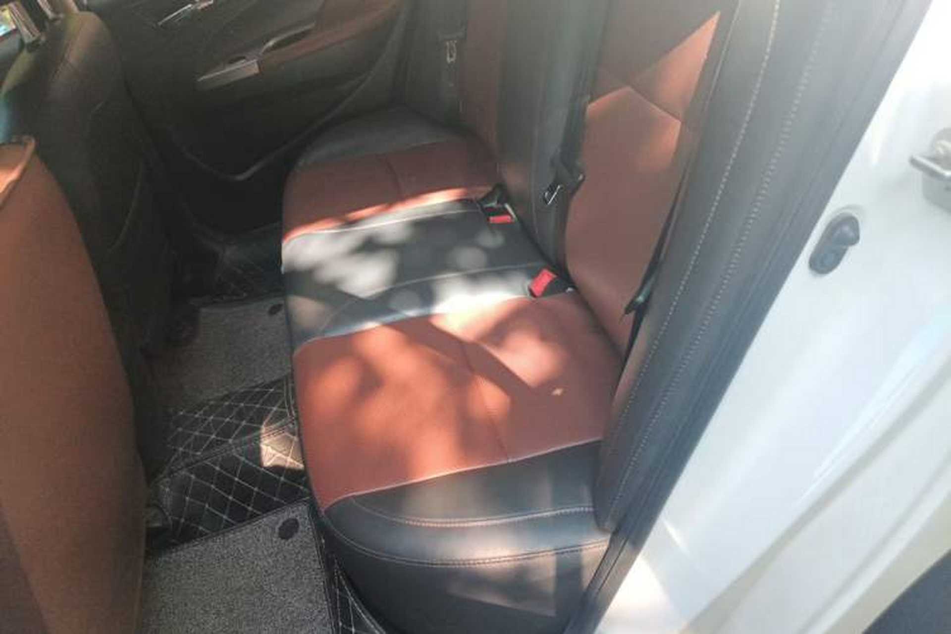 Used BYD F3 2015 Energy-Efficient Model 1.5L Manual Comfort Edition Left Rear Seat