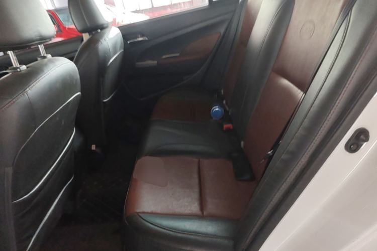 Used BYD F3 2015 Energy-Efficient Model 1.5L Manual Comfort Edition Left Rear Seat