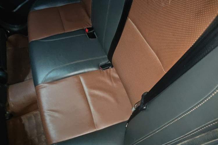 Used BYD F3 2015 Energy-Saving Edition 1.5L Automatic Luxury Model Left Rear Seat