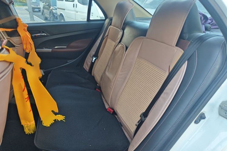 Used BYD F3 2015 Energy-Saving Edition 1.5L Manual Luxury Model Left Rear Seat