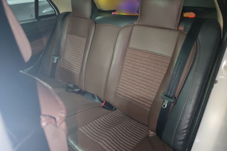 Used BYD F3 2015 Energy-Saving Edition 1.5L Manual Luxury Model Left Rear Seat
