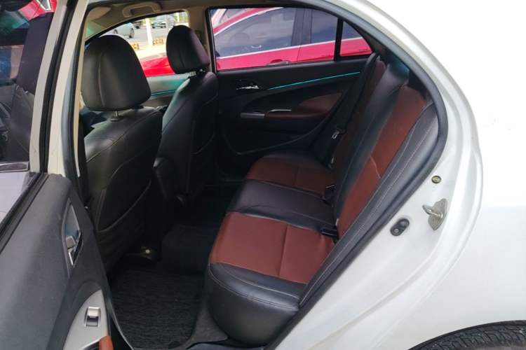 Used BYD F3 2015 Energy-Saving Edition 1.5L Manual Luxury Model Left Rear Seat