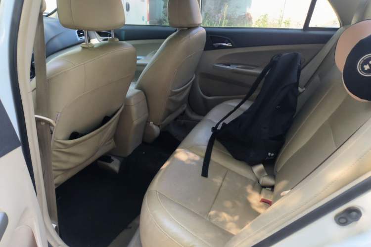 Used BYD F3 2015 Energy-Saving Edition 1.5L Manual Luxury Model Left Rear Seat
