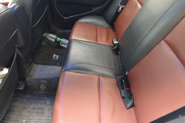 Used BYD F3 2015 Energy-Saving Edition 1.5L Automatic Luxury Model Left Rear Seat