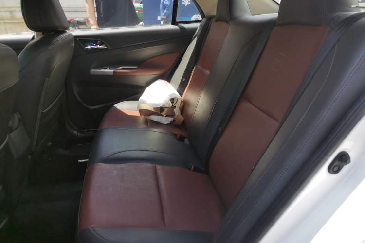 Used BYD F3 2015 Energy-Efficient Model 1.5L Manual Comfort Edition Left Rear Seat