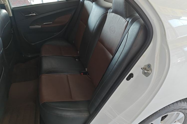 Used BYD F3 2015 Energy-Saving Edition 1.5L Manual Luxury Model Left Rear Seat
