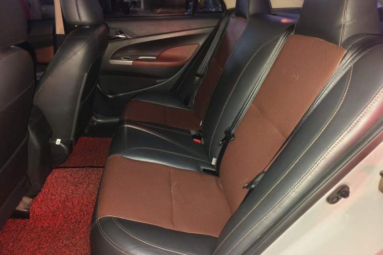 Used BYD F3 2015 Energy-Efficient Model 1.5L Manual Comfort Edition Left Rear Seat