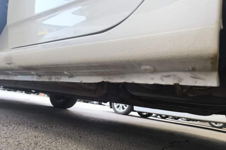 Used BYD F3 2015 Energy-Efficient Model 1.5L Manual Comfort Edition Left Side Sill