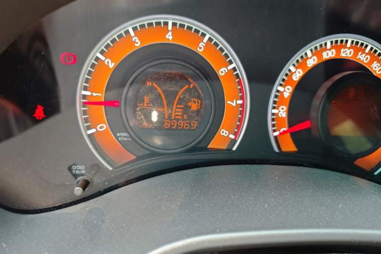 Used BYD F3 2015 Energy-Saving Edition 1.5L Manual Luxury Model Odometer Close Up