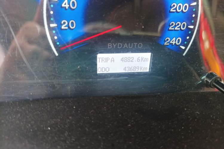 Used BYD F3 2015 Energy-Efficient Model 1.5L Manual Comfort Edition Odometer Close Up