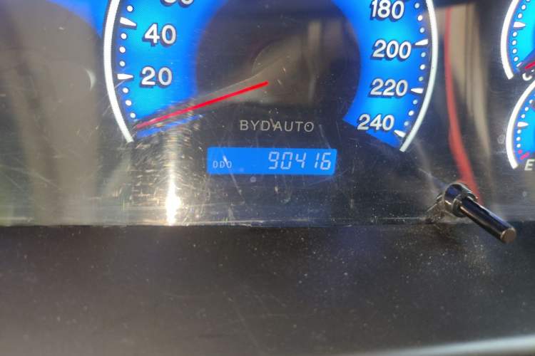 Used BYD F3 2015 Energy-Efficient Model 1.5L Manual Comfort Edition Odometer Close Up