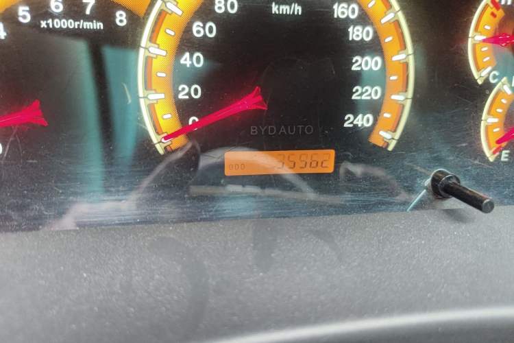 Used BYD F3 2015 Energy-Efficient Model 1.5L Manual Comfort Edition Odometer Close Up