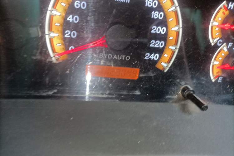 Used BYD F3 2015 Energy-Efficient Model 1.5L Manual Comfort Edition Odometer Close Up