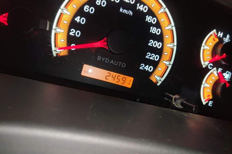 Used BYD F3 2015 Energy-Saving Edition 1.5L Manual Luxury Model Odometer Close Up
