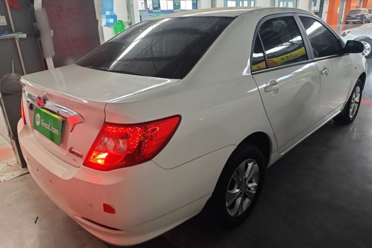 Used BYD F3 2015 Energy-Saving Edition 1.5L Automatic Luxury Model Rear Right 45 Deg