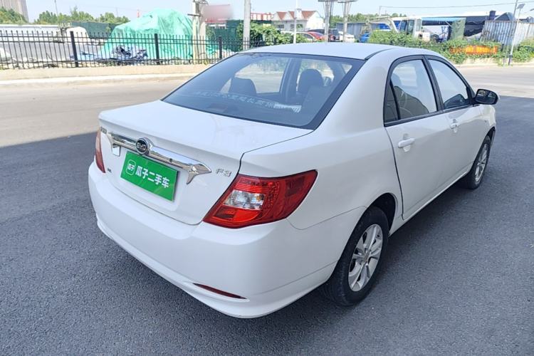 Used BYD F3 2015 Energy-Saving Edition 1.5L Manual Luxury Model Rear Right 45 Deg